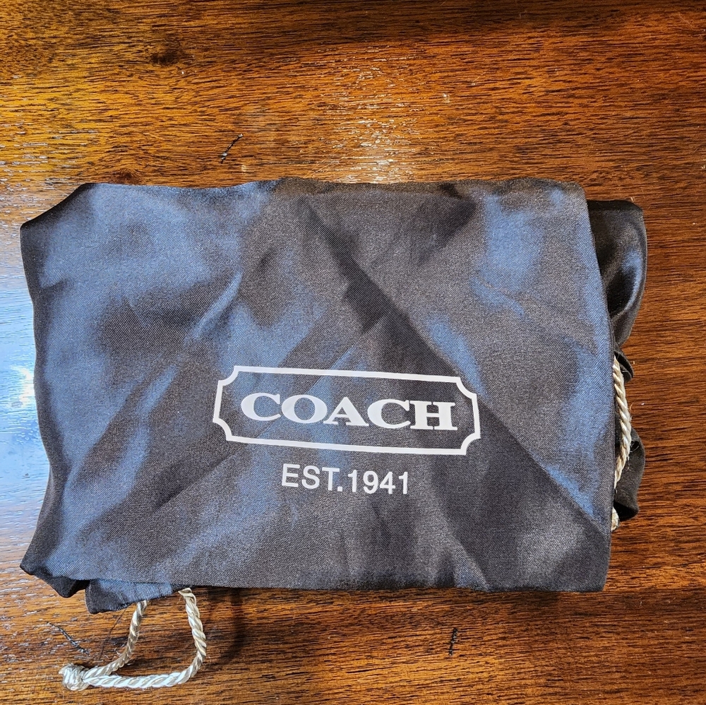 NWT Coach Signature Large Zoe #12674 - Picture 14 of 17